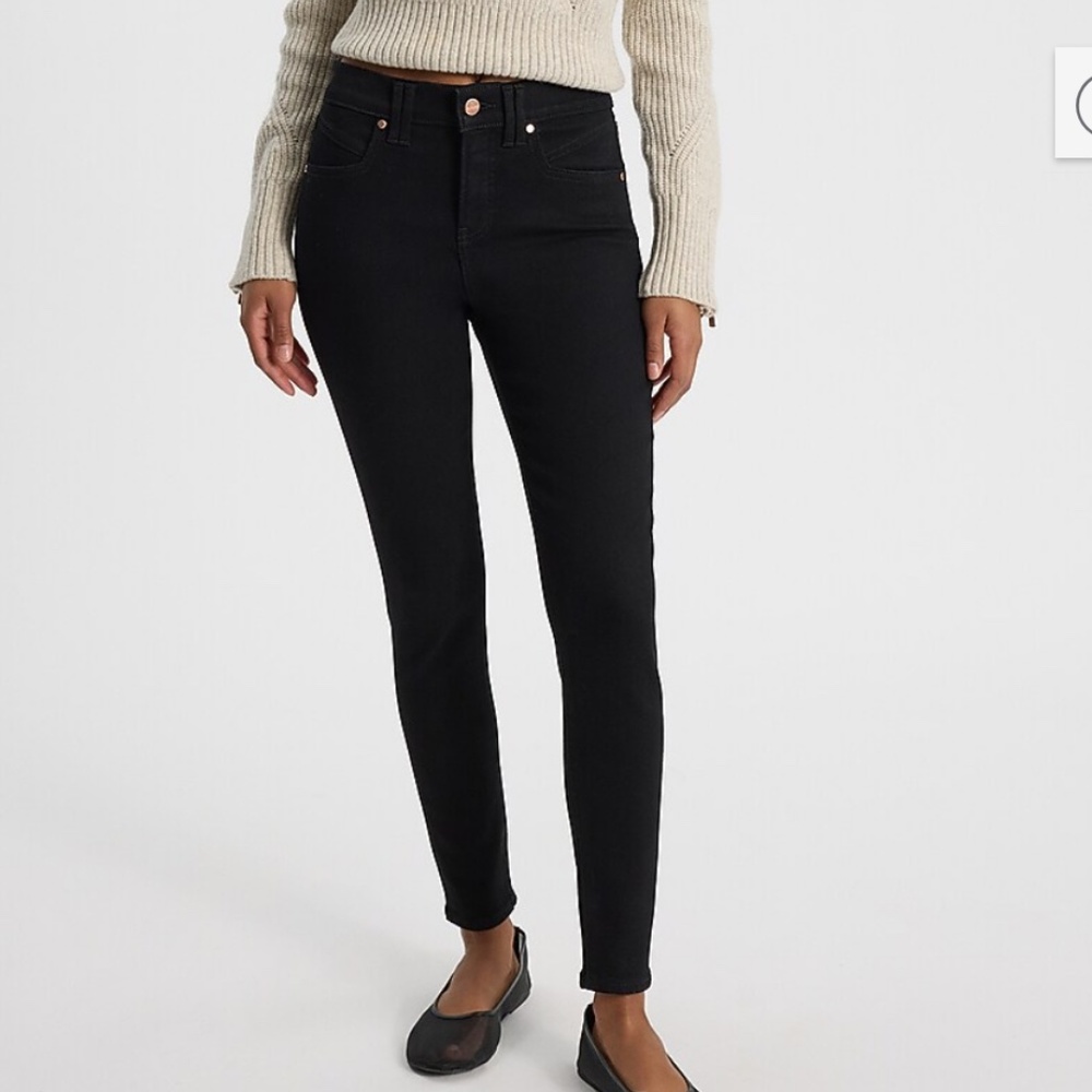 Express Mid Rise Black Hyper Sculpt Skinny Jeans
